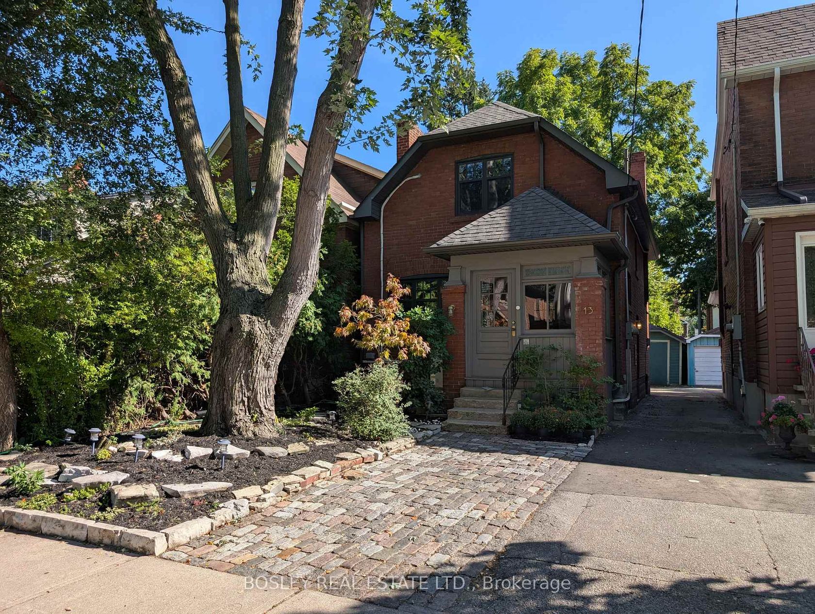 13 Methuen Avenue, Lambton Baby Point, Toronto 2