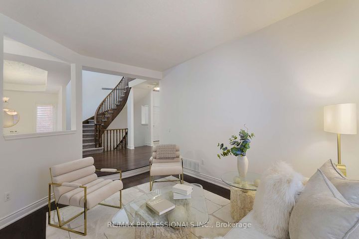 Photo 17 at 5119 Forestwalk Circle, Hurontario, Mississauga