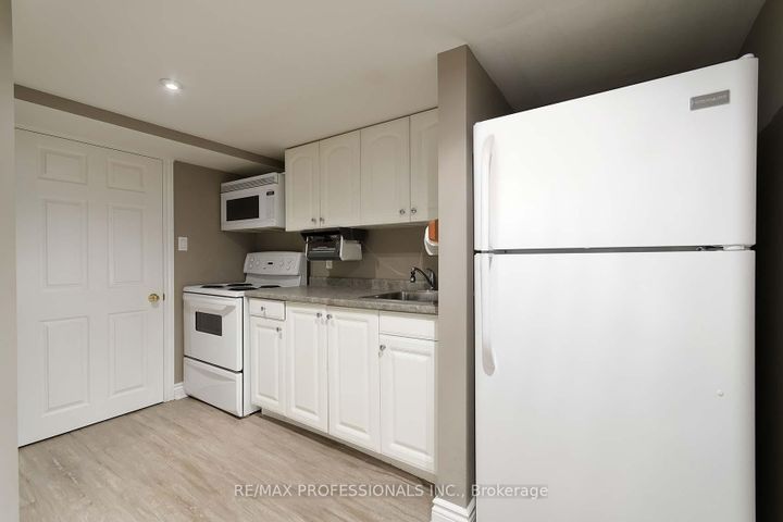 Photo 31 at 5119 Forestwalk Circle, Hurontario, Mississauga