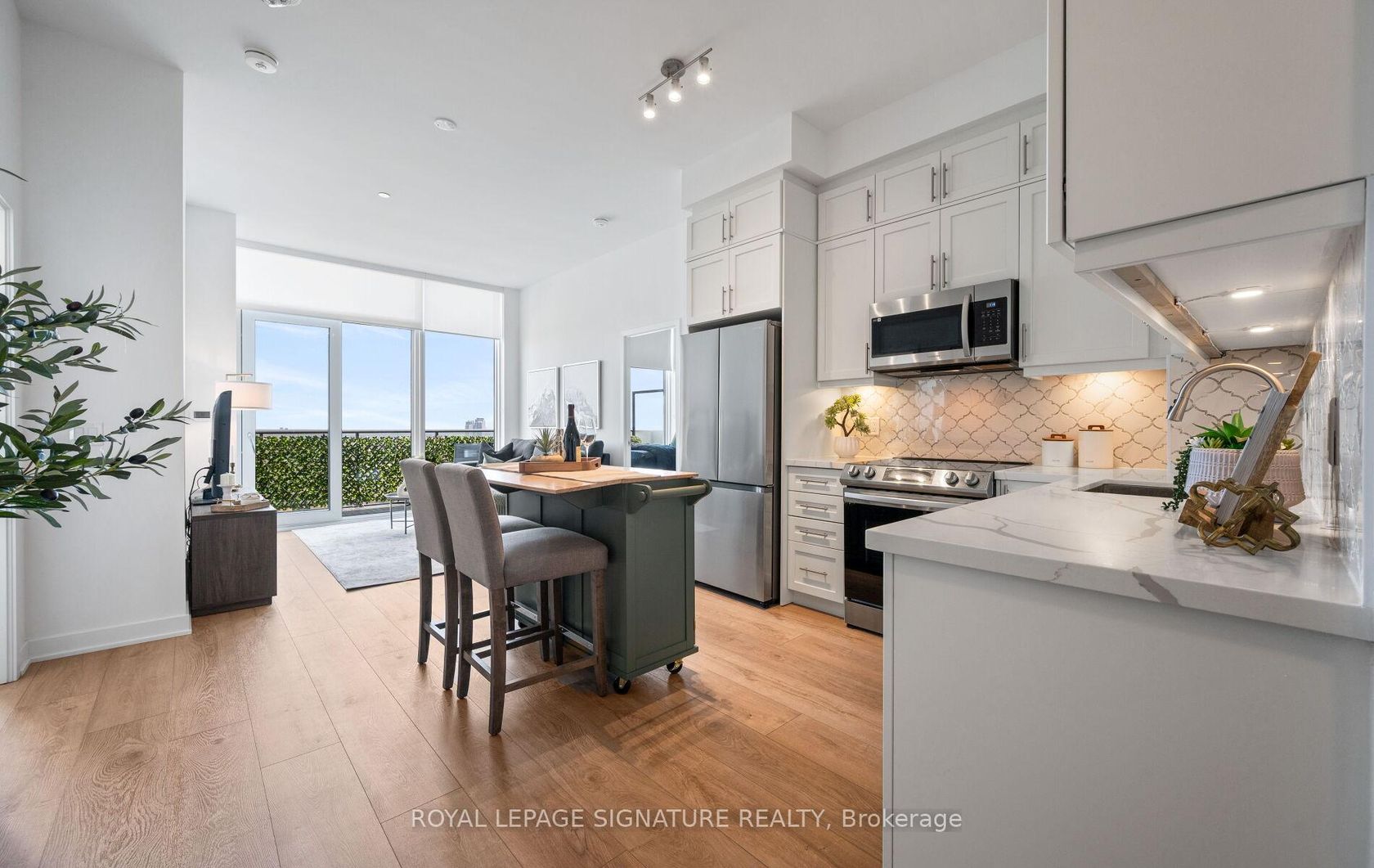 PH07 - 105 Oneida Crescent, Langstaff, Richmond Hill 