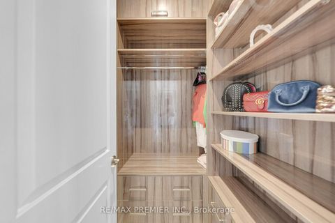 Photo 31 at 19 Petrolia Court, South Richvale, Richmond Hill