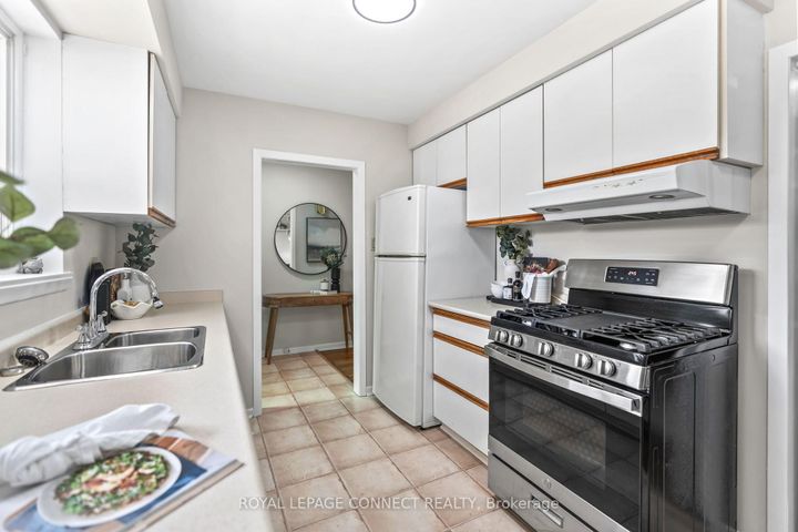 Photo 12 at 38 Limevale Crescent, West Hill, Toronto