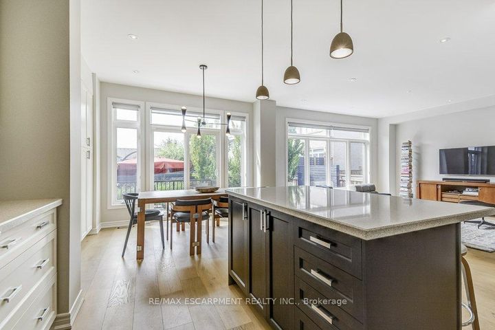 Photo 12 at 195 Painter Terrace, Waterdown, Hamilton