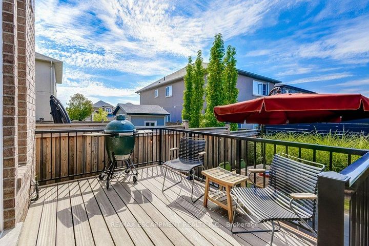 Photo 27 at 195 Painter Terrace, Waterdown, Hamilton