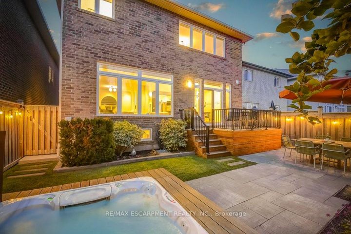 Photo 31 at 195 Painter Terrace, Waterdown, Hamilton