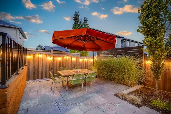 Photo 32 at 195 Painter Terrace, Waterdown, Hamilton