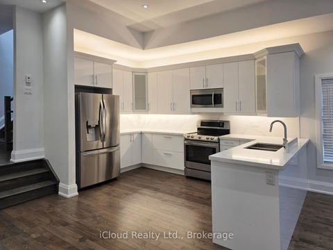 Photo 6 at 99A Leyton Avenue, Oakridge, Toronto