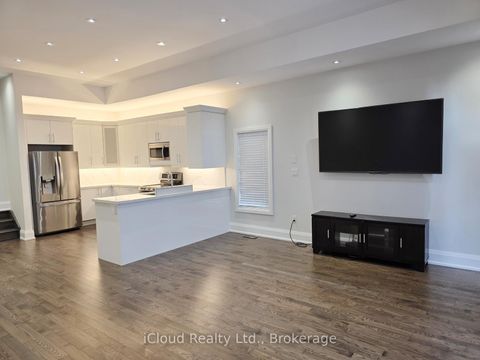 Photo 7 at 99A Leyton Avenue, Oakridge, Toronto