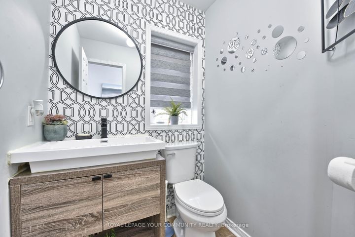 Photo 17 at 12 Homeview Road, Bram East, Brampton