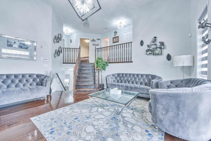 Photo 19 at 12 Homeview Road, Bram East, Brampton