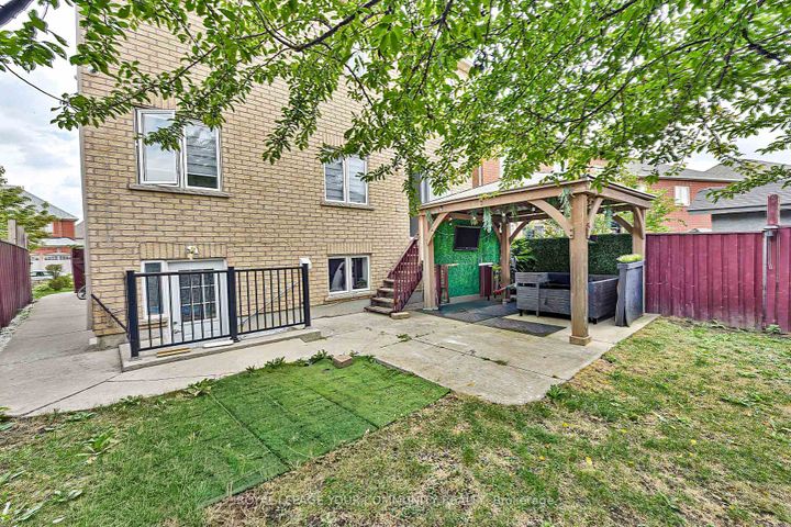 Photo 32 at 12 Homeview Road, Bram East, Brampton