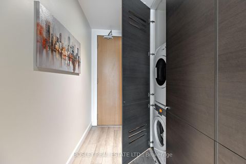 Photo 9 at 816 - 629 King Street W, Waterfront Communities C1, Toronto