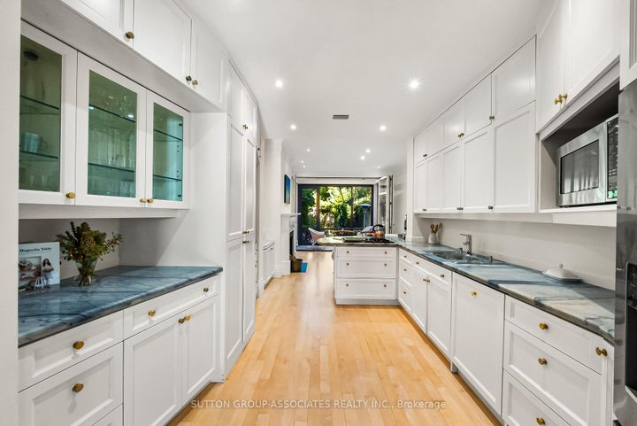 Photo 10 at 193 Howland Avenue, Annex, Toronto
