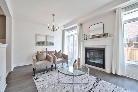 Photo 14 at 129 Marigold Gardens, GO Glenorchy, Oakville