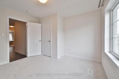 Photo 32 at 129 Marigold Gardens, GO Glenorchy, Oakville