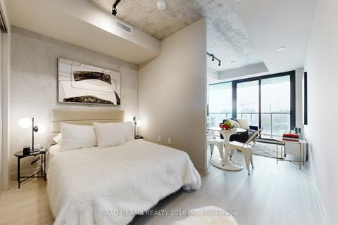 Photo 8 at 913 - 195 McCaul Street, Chinatown, Toronto