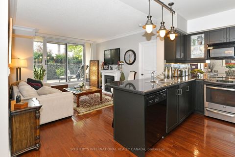 Photo 10 at 327 - 10 Delisle Avenue, St. Clair, Toronto