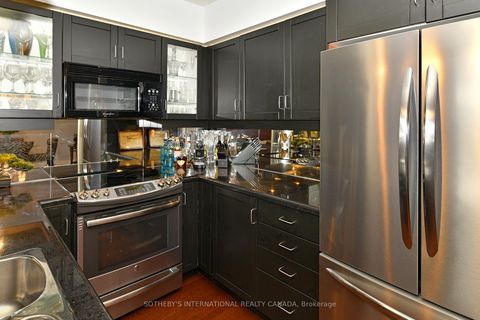 Photo 11 at 327 - 10 Delisle Avenue, St. Clair, Toronto