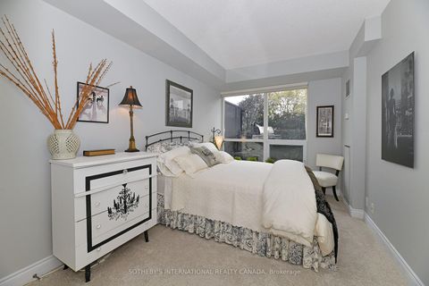 Photo 17 at 327 - 10 Delisle Avenue, St. Clair, Toronto