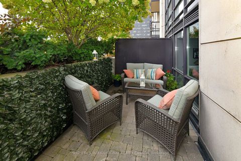 Photo 20 at 327 - 10 Delisle Avenue, St. Clair, Toronto