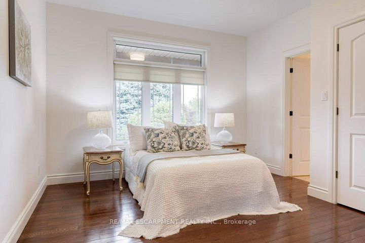 Photo 23 at 17 TEWS Lane, Greensville, Hamilton