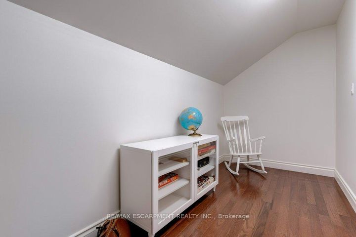 Photo 29 at 17 TEWS Lane, Greensville, Hamilton
