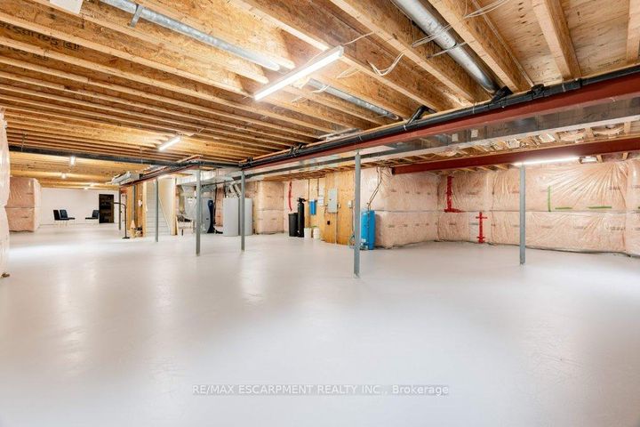 Photo 38 at 17 TEWS Lane, Greensville, Hamilton