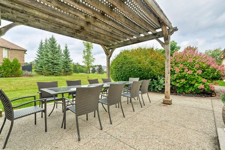 Photo 42 at 17 TEWS Lane, Greensville, Hamilton