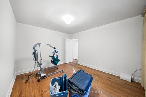 Photo 19 at 344 Spring Garden Avenue, Willowdale East, Toronto
