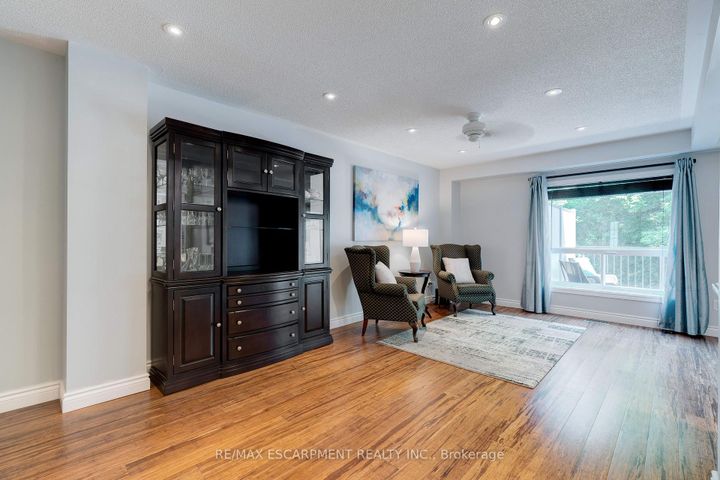 Photo 8 at 19 - 2151 WALKERS Line, Headon, Burlington