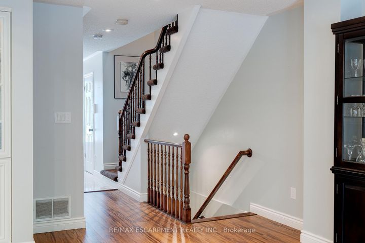 Photo 14 at 19 - 2151 WALKERS Line, Headon, Burlington