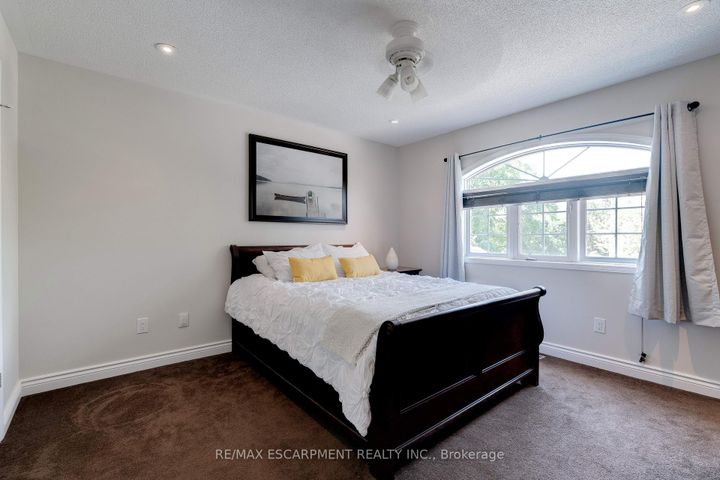 Photo 15 at 19 - 2151 WALKERS Line, Headon, Burlington