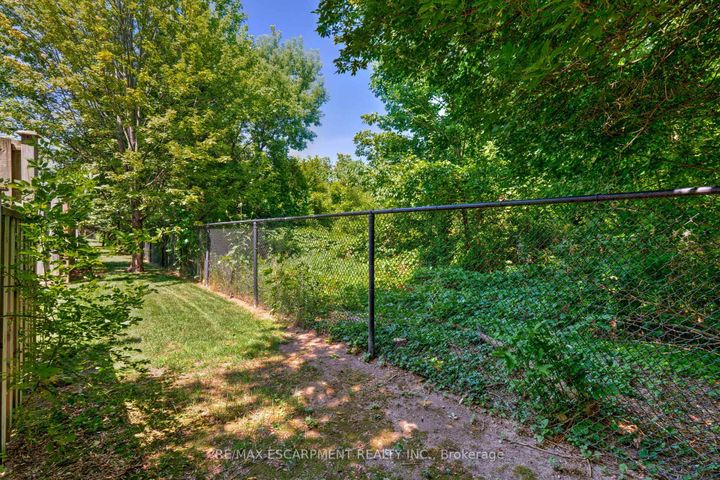 Photo 33 at 19 - 2151 WALKERS Line, Headon, Burlington