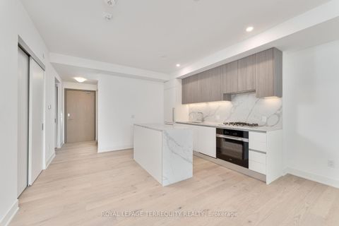 Photo 1 at PH05 - 200 Keewatin Avenue, Mount Pleasant East, Toronto