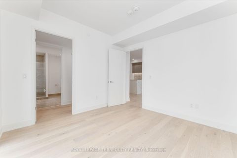 Photo 9 at PH05 - 200 Keewatin Avenue, Mount Pleasant East, Toronto