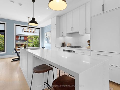 Photo 7 at 313 Westmoreland Avenue, Junction, Toronto