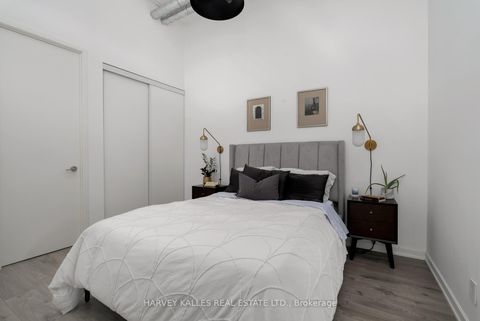 Photo 10 at 317 - 380 Macpherson Avenue, Casa Loma, Toronto