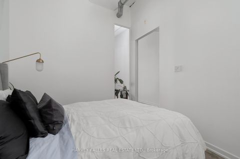 Photo 12 at 317 - 380 Macpherson Avenue, Casa Loma, Toronto
