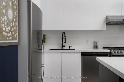 Photo 15 at 317 - 380 Macpherson Avenue, Casa Loma, Toronto