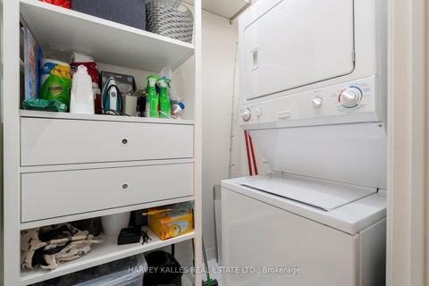 Photo 25 at 317 - 380 Macpherson Avenue, Casa Loma, Toronto