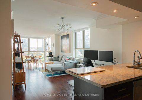Photo 8 at 904 - 95 LOMBARD Street, Yonge Corridor, Toronto