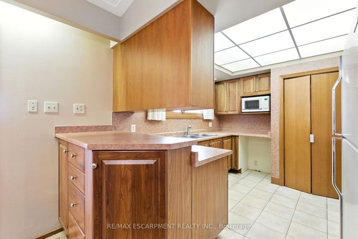Photo 12 at 515 Trinity Church Road, Rural Glanbrook, Hamilton