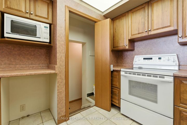 Photo 15 at 515 Trinity Church Road, Rural Glanbrook, Hamilton