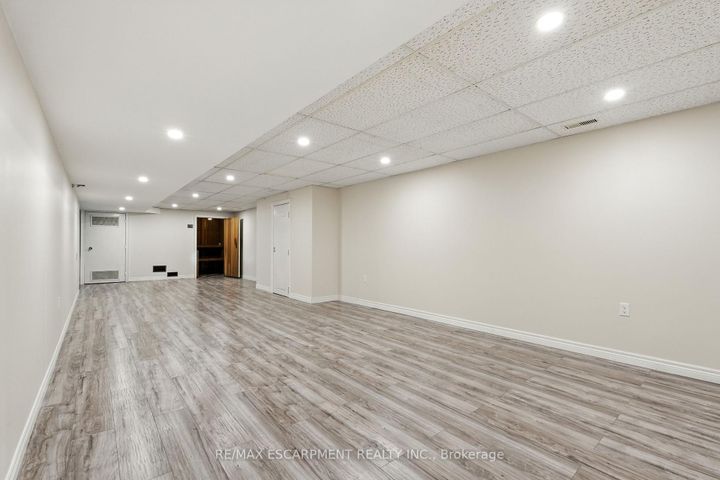 Photo 33 at 515 Trinity Church Road, Rural Glanbrook, Hamilton