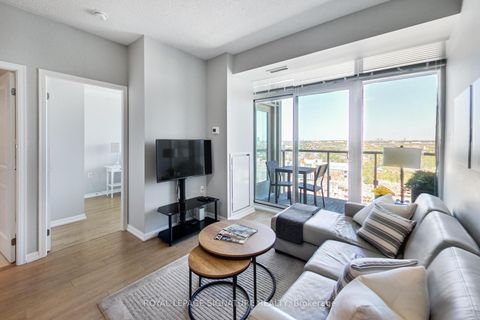 Photo 5 at 2816 - 125 Western Battery Road, Niagara, Toronto