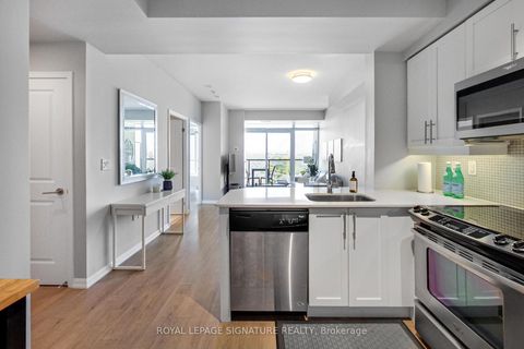 Photo 8 at 2816 - 125 Western Battery Road, Niagara, Toronto