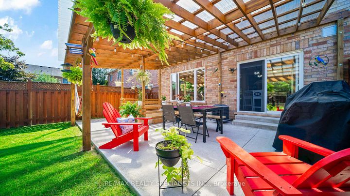 Photo 4 at 749 IRVING Terrace, BE Beaty, Milton