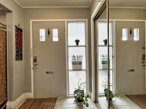Photo 4 at 24 Lalton Place, Guildwood, Toronto