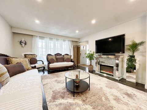 Photo 5 at 24 Lalton Place, Guildwood, Toronto