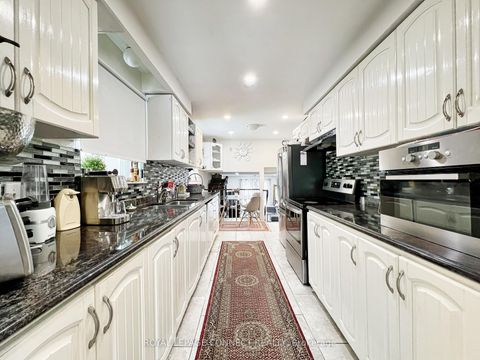 Photo 12 at 24 Lalton Place, Guildwood, Toronto